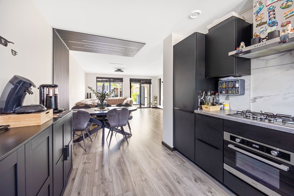 Medium property photo - Ko Van Dijkplein 17, 2548 ZT Den Haag